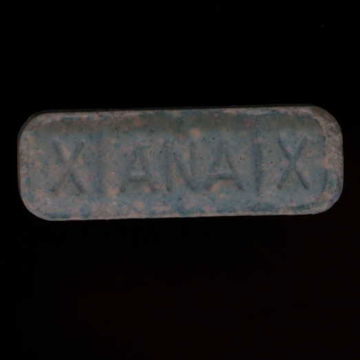 Xanax Tablette, mit Bromazolam, Koffein, Kokain, Procain und einer unbekannten Substanz, 16.10.2024 (Berlin)