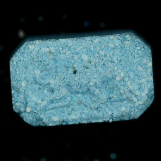 Red Bull, hochdosiertes MDMA verunreinigt mit Amphetamin, 08.01.2024 (Berlin)