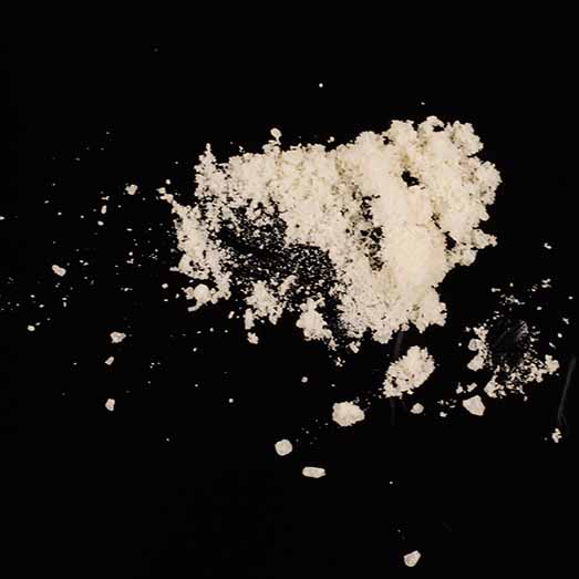 2-MMC, verunreinigt mit 4-MMC (Mephedron) und Koffein, erworben als 4-MMC, 23.02.2026 (Berlin)