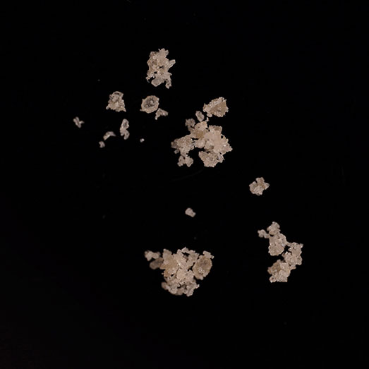 2-MMC, verunreinigt mit einer unbekannten Substanz, erworben als 4-MMC (Mephedron), 21.10.2025 (Berlin)