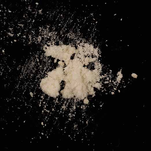 4-MMC (Mephedron), verunreinigt mit 4-CMC (Clephedron) und einer unbekannten Substanz, 23.03.2026 (Berlin)